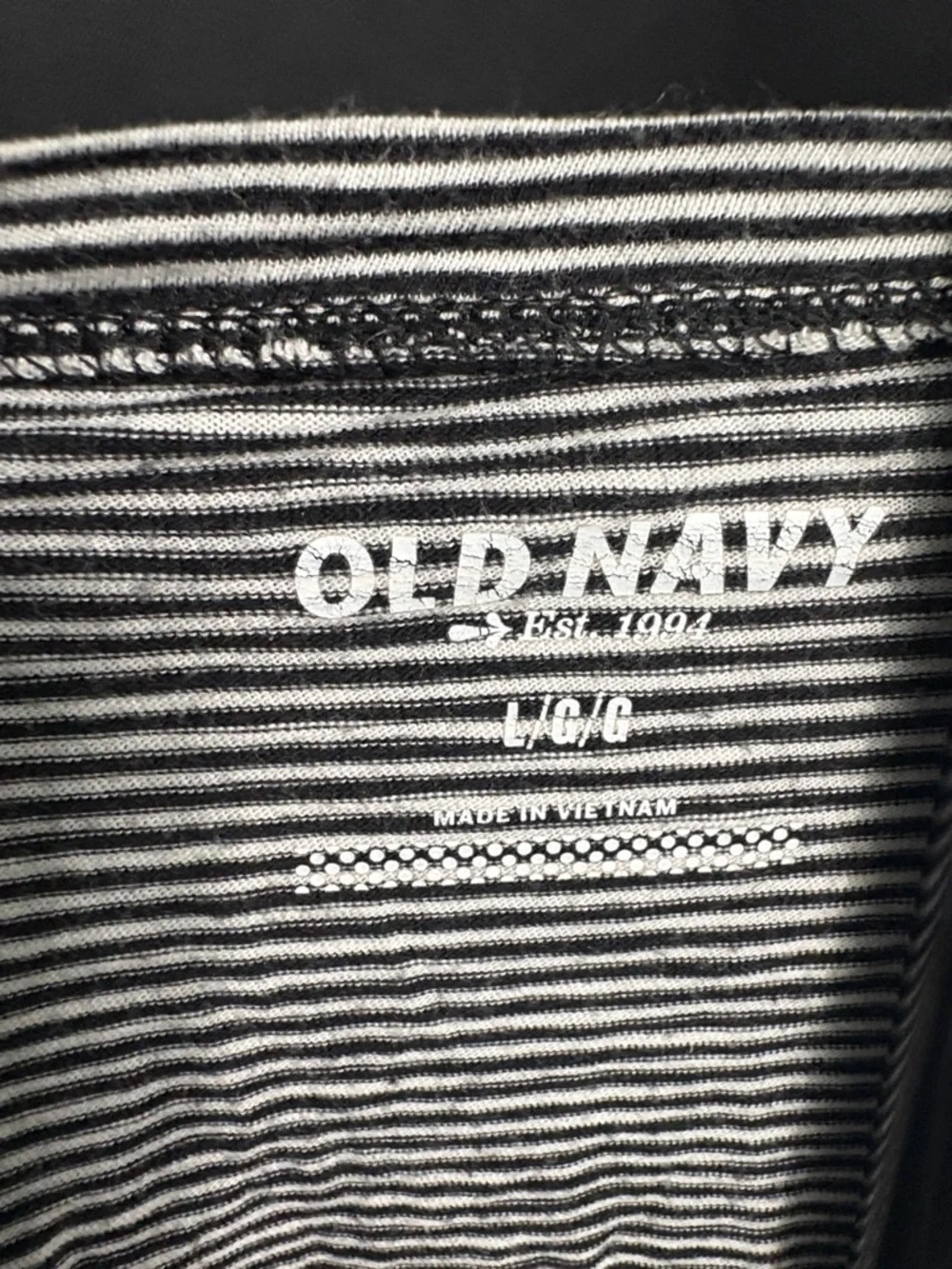 🖤Old Navy Black and White Striped Long Sleeve wHenley🖤 - Picture 2 of 4